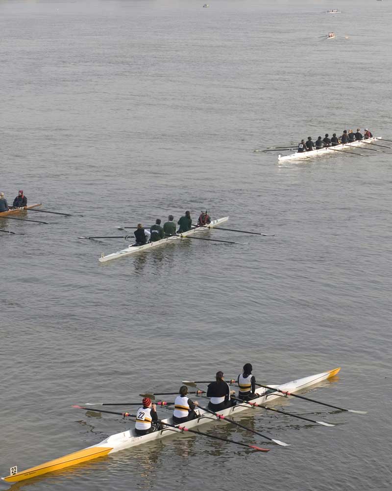 Rowing Squads from PBDRC on the Thames